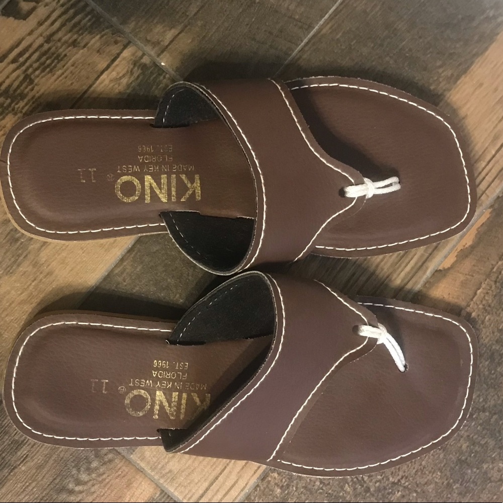 Men’s Kino Flip Flops, size 11